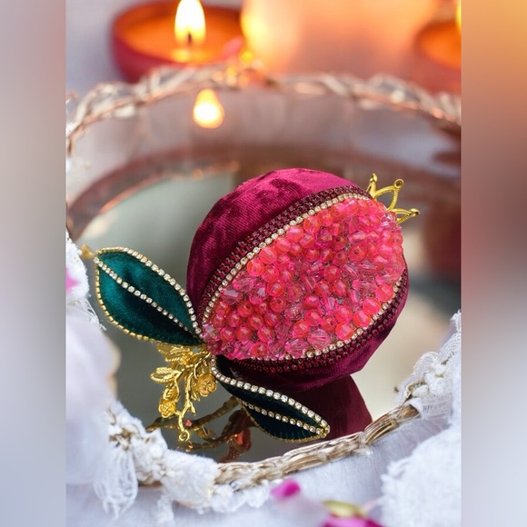 Handmade velvet pomegranate. Home decor. Norooz decor. Yalda night decoration. - Picture 4 of 7
